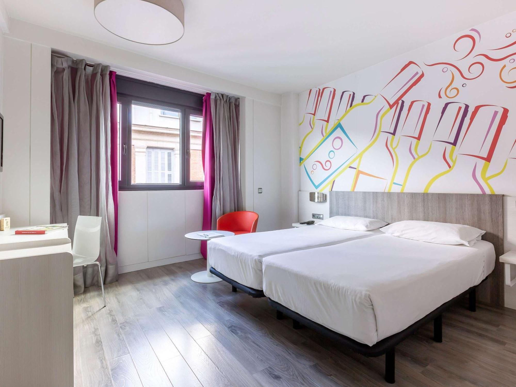 Ibis Styles Madrid Prado Hotel Kültér fotó