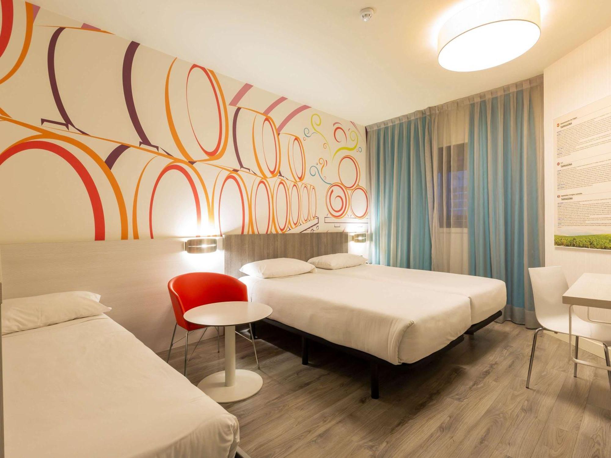 Ibis Styles Madrid Prado Hotel Kültér fotó