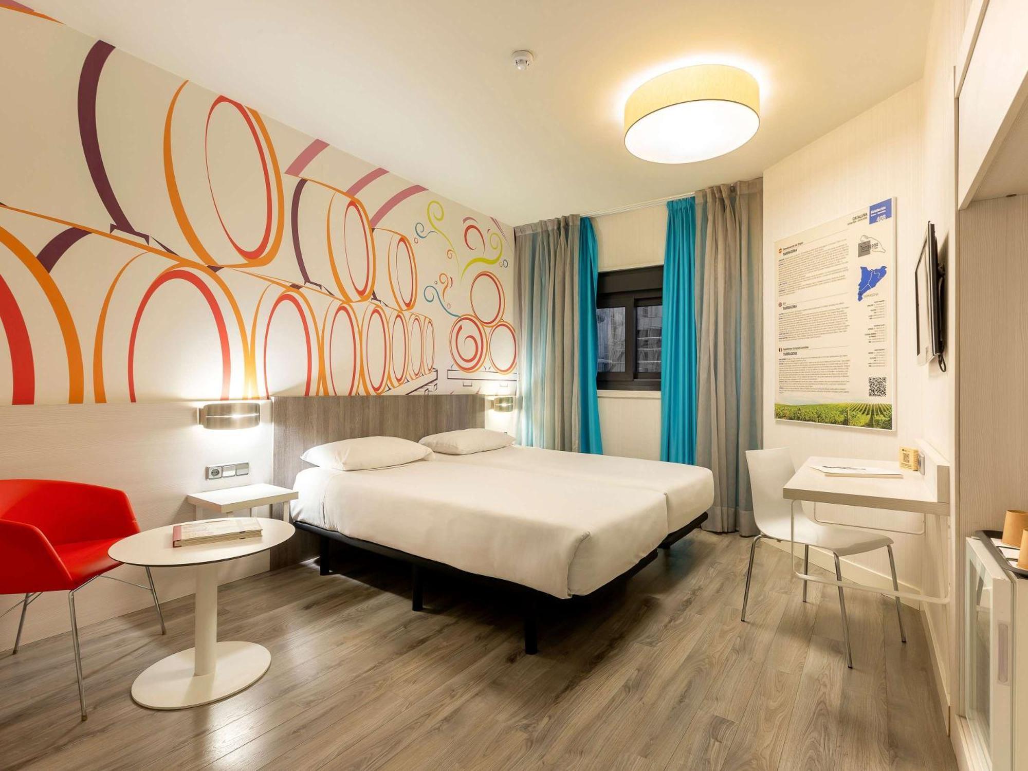 Ibis Styles Madrid Prado Hotel Kültér fotó