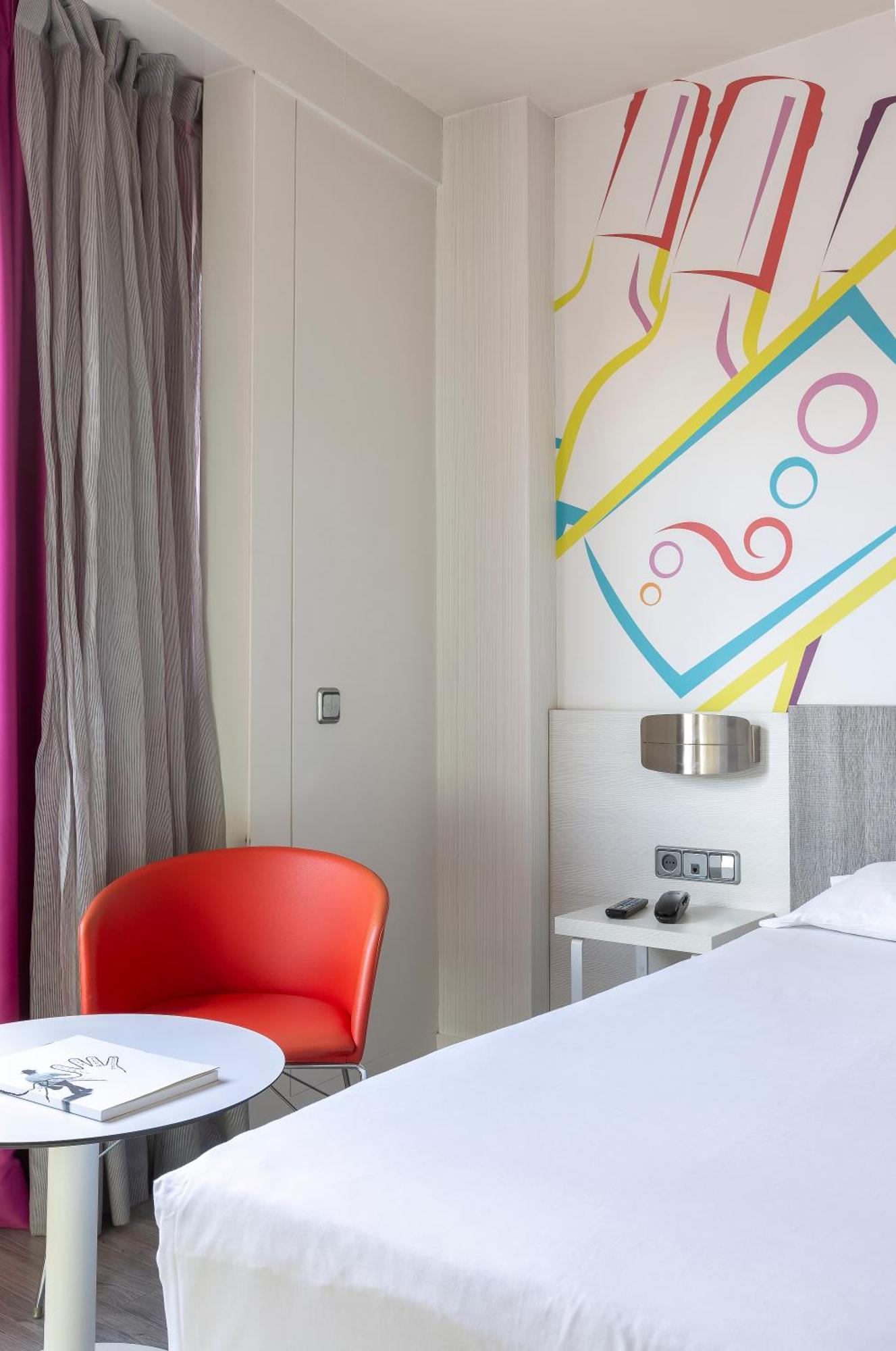 Ibis Styles Madrid Prado Hotel Kültér fotó