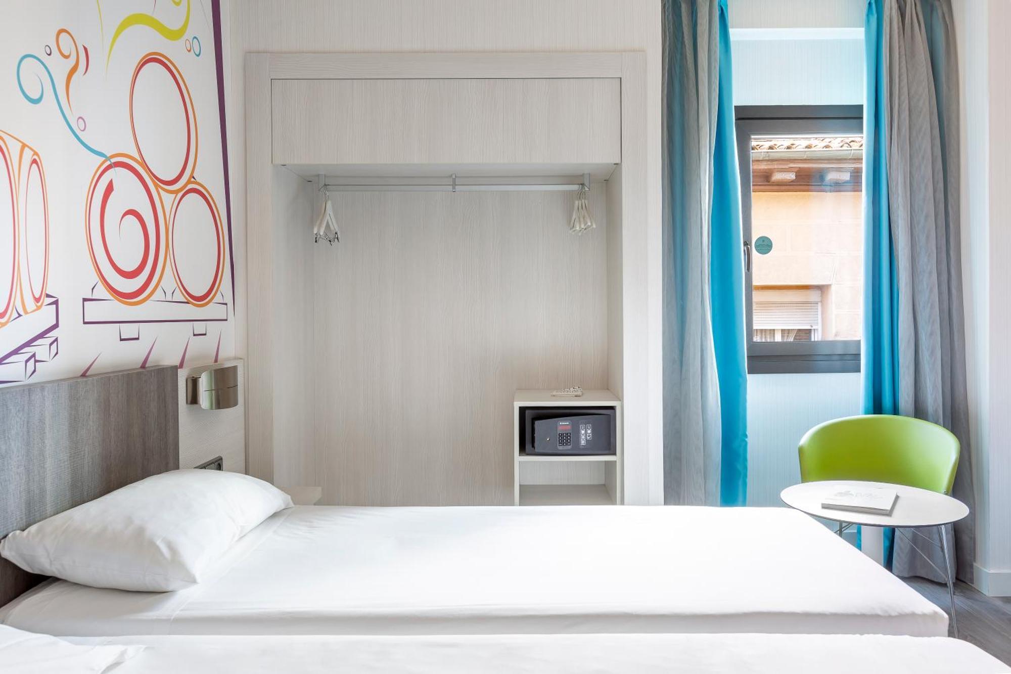 Ibis Styles Madrid Prado Hotel Kültér fotó